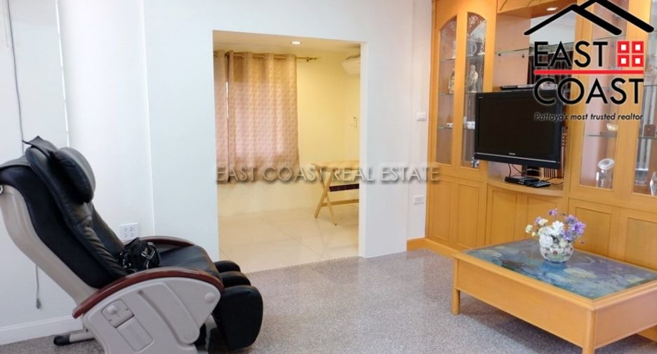 For rent 4 bedrooms house in East Pattaya, Pattaya