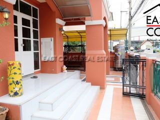 Haus zur Miete mit 4 Zimmer in Bang Lamung, Chonburi