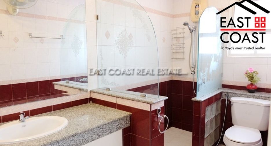 For rent 4 bedrooms house in East Pattaya, Pattaya