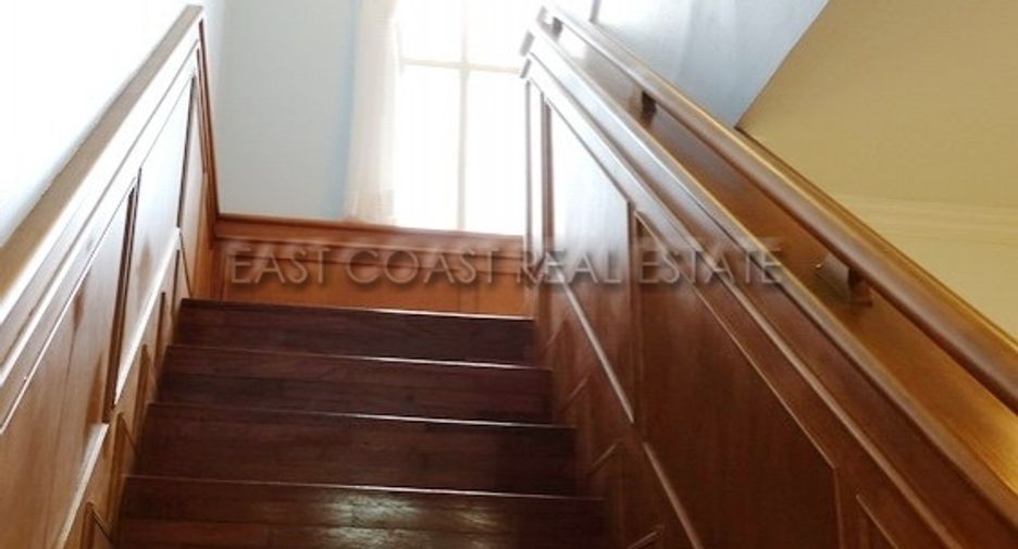 For rent 4 bedrooms house in East Pattaya, Pattaya