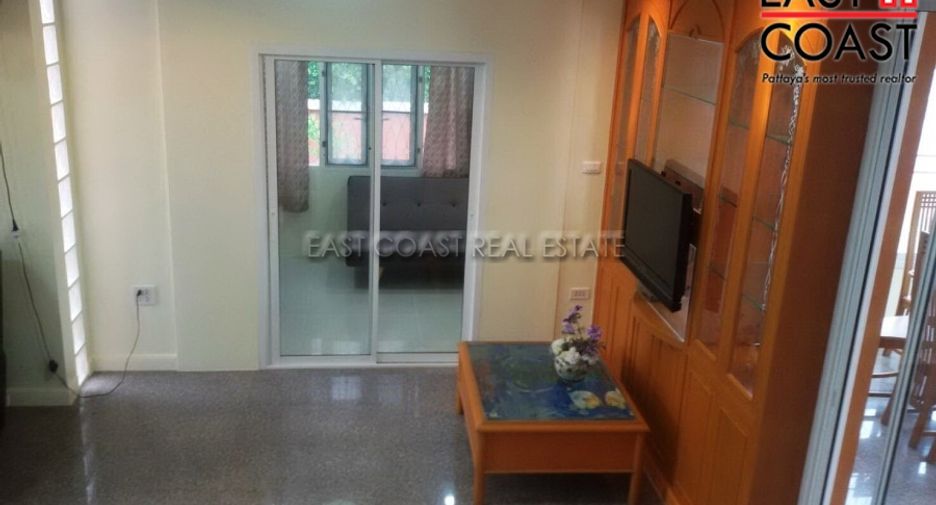 For rent 4 bedrooms house in East Pattaya, Pattaya