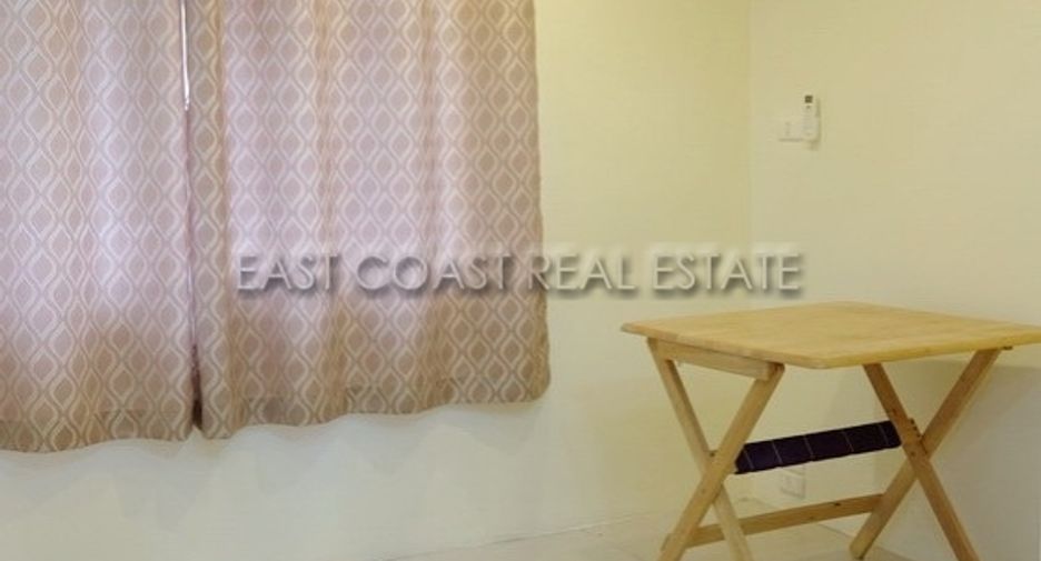 For rent 4 bedrooms house in East Pattaya, Pattaya