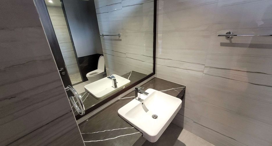 Wohnung zur Miete mit 2 Zimmer in Khlong Toei, Bangkok