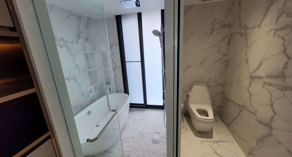 Wohnung zur Miete mit 2 Zimmer in Khlong Toei, Bangkok