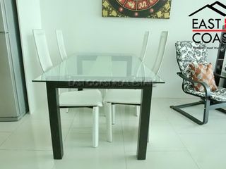 For rent 2 bedrooms condo in Bang Lamung, Chonburi