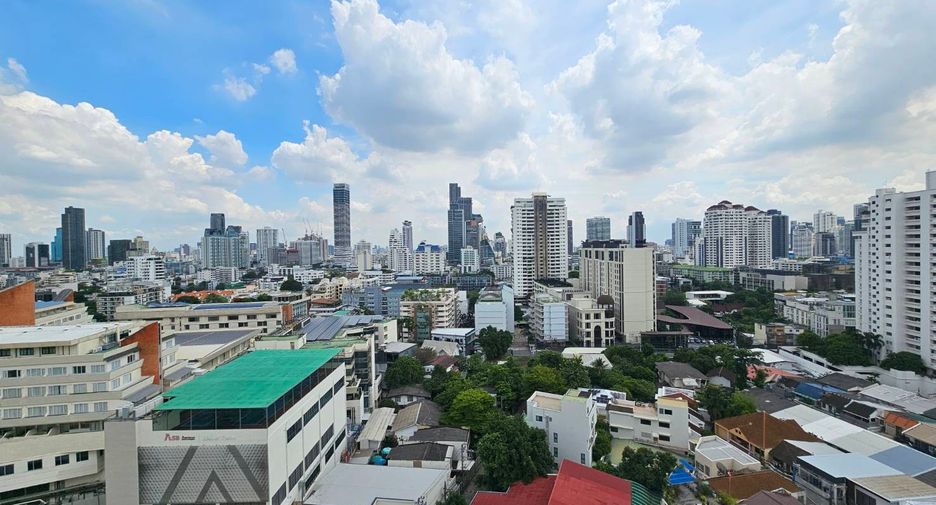 For rent 3 ベッドルーム condo in Watthana, Bangkok