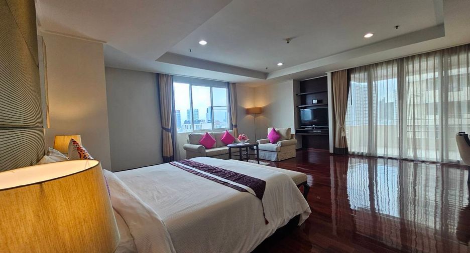 For rent 3 ベッドルーム condo in Watthana, Bangkok