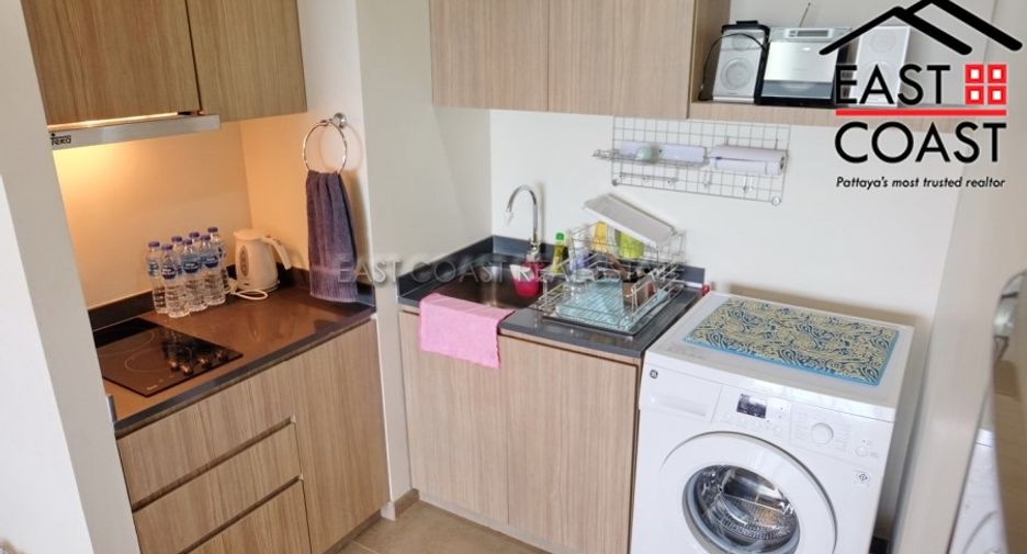 For rent 2 bedrooms condo in North Pattaya, Pattaya