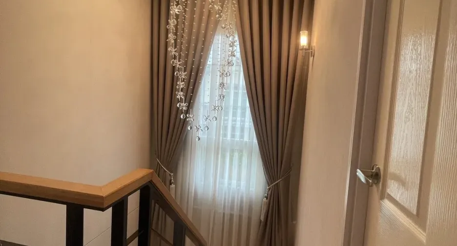 For rent and for sale 4 bedrooms house in Mueang Samut Sakhon, Samut Sakhon