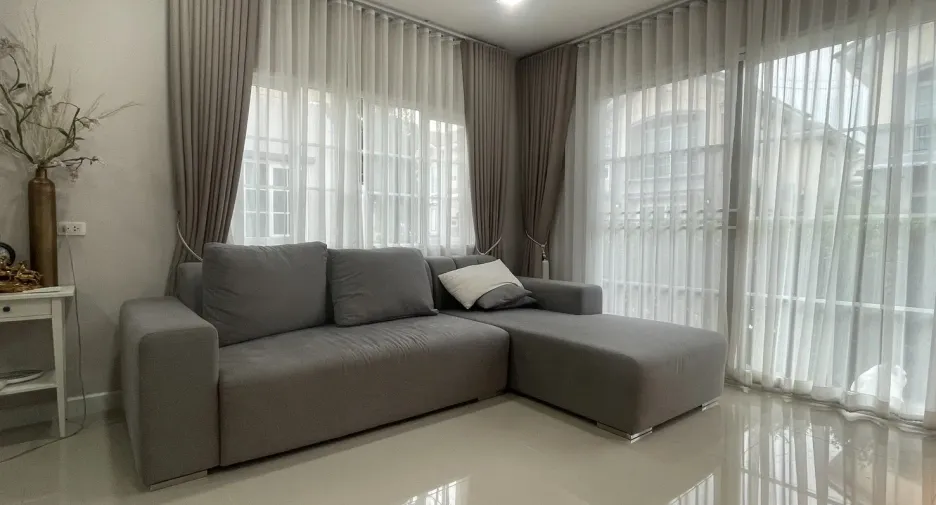 For rent and for sale 4 bedrooms house in Mueang Samut Sakhon, Samut Sakhon