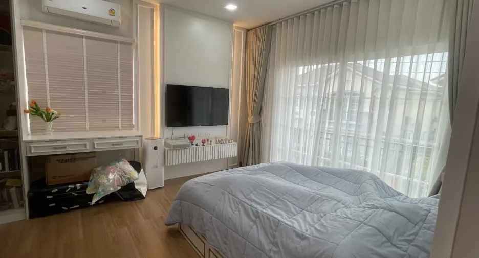 For rent and for sale 4 bedrooms house in Mueang Samut Sakhon, Samut Sakhon