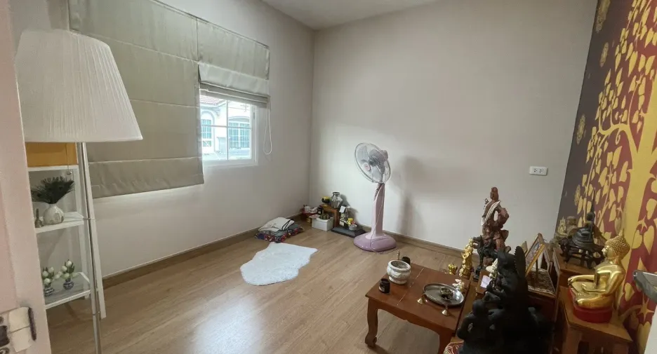 For rent and for sale 4 bedrooms house in Mueang Samut Sakhon, Samut Sakhon
