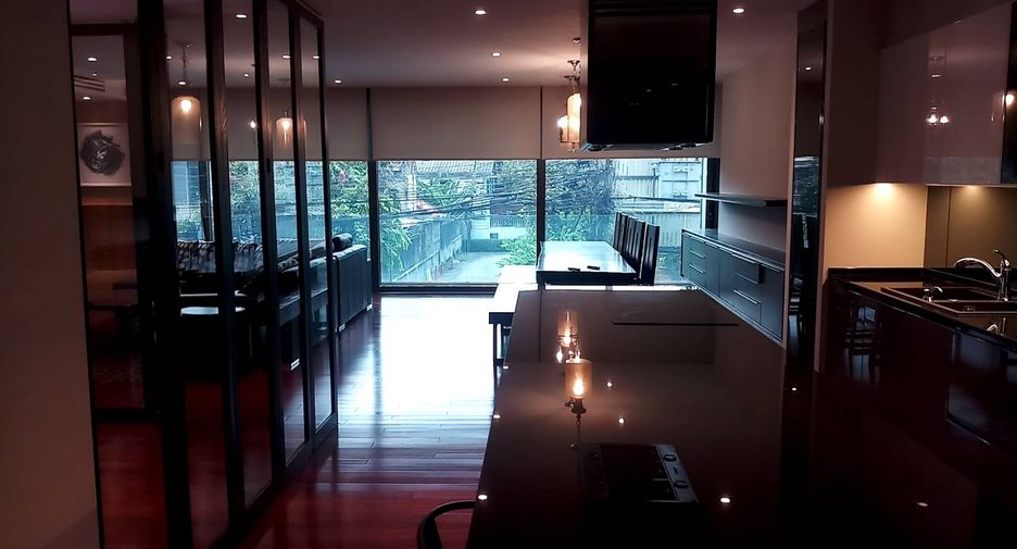 Wohnung zur Miete mit 3 Zimmer in Watthana, Bangkok