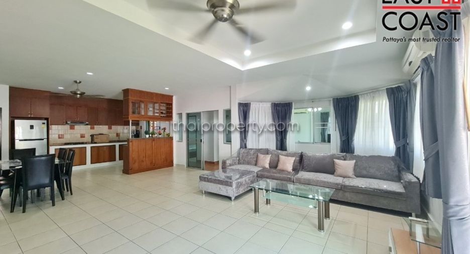 Casa en alquiler de 4 habitaciones en East Pattaya, Pattaya