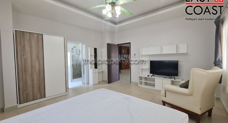 Casa en alquiler de 4 habitaciones en East Pattaya, Pattaya