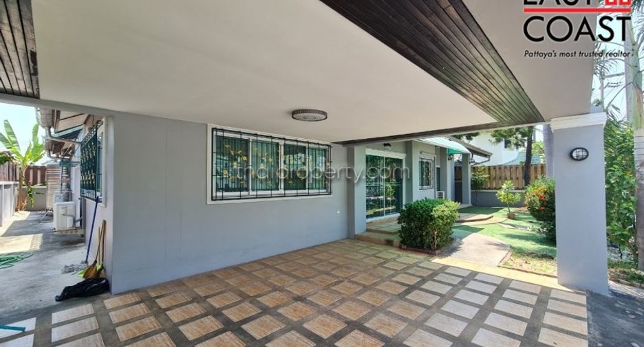 Casa en alquiler de 4 habitaciones en East Pattaya, Pattaya