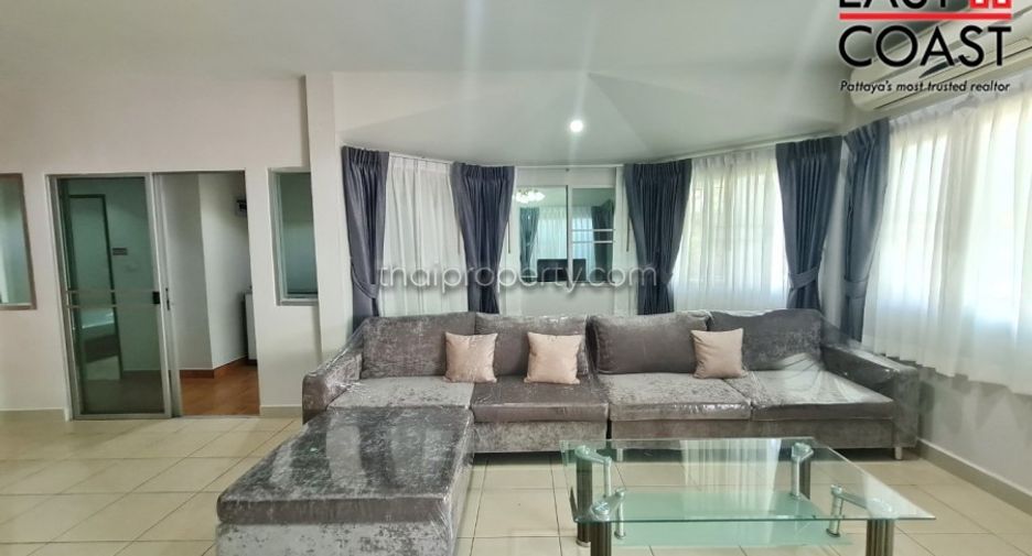 Casa en alquiler de 4 habitaciones en East Pattaya, Pattaya