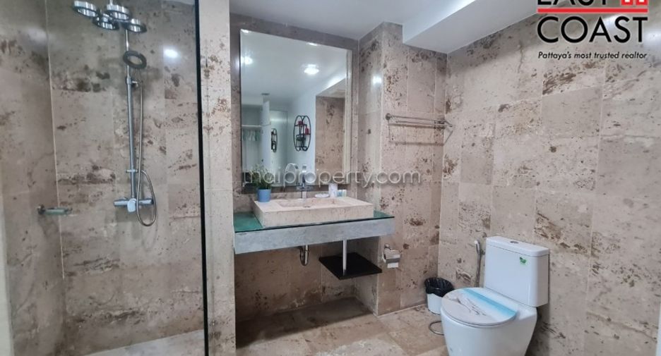 For rent 2 bedrooms condo in North Pattaya, Pattaya