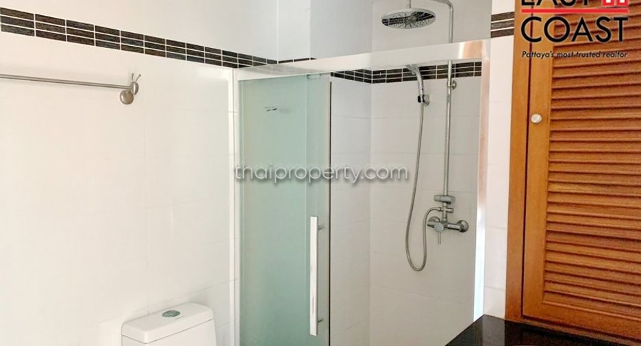 For rent 2 bedrooms condo in Pratumnak, Pattaya