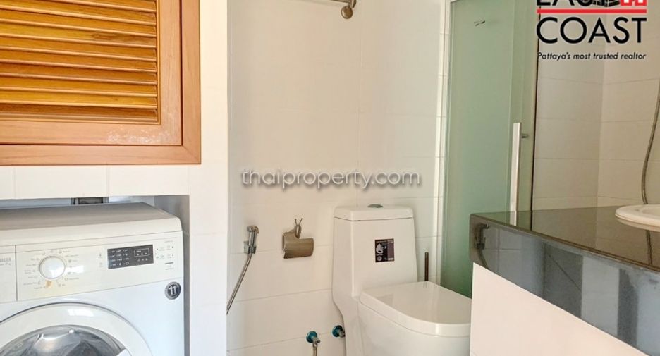 For rent 2 bedrooms condo in Pratumnak, Pattaya