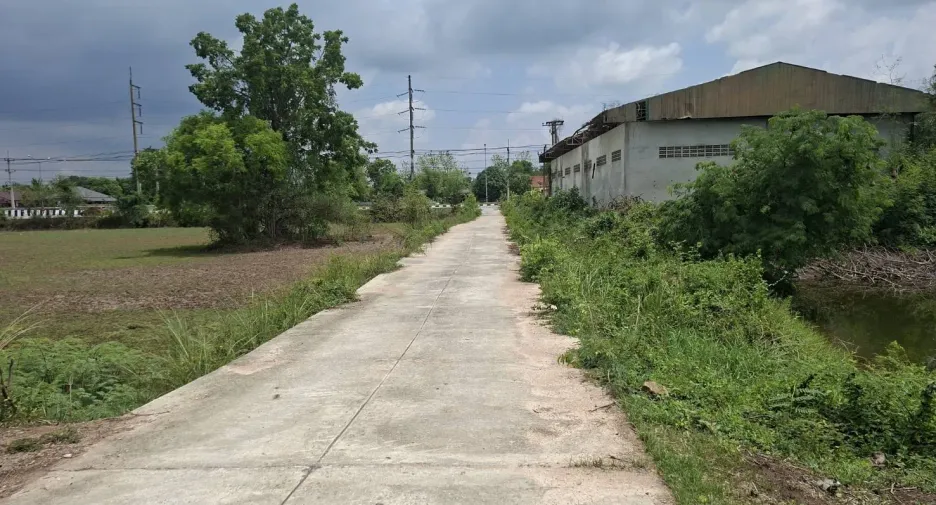 For sale land in Nong Khayang, Uthai Thani