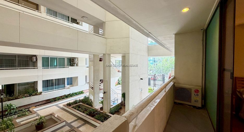For rent 2 bedrooms condo in Jomtien, Pattaya