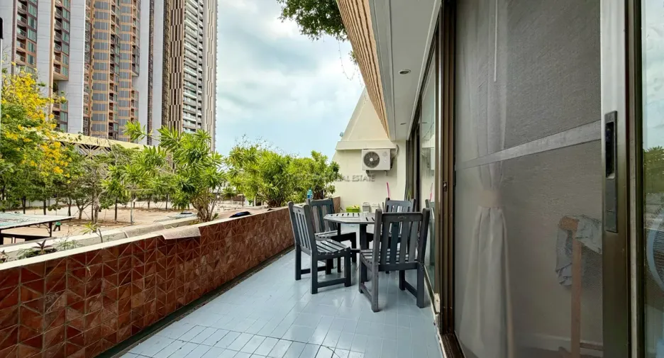 For rent 2 bedrooms condo in Jomtien, Pattaya