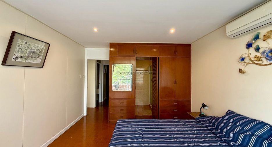 For rent 2 bedrooms condo in Jomtien, Pattaya
