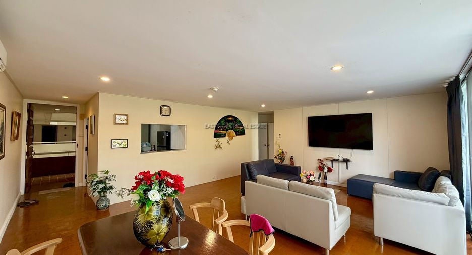 For rent 2 bedrooms condo in Jomtien, Pattaya