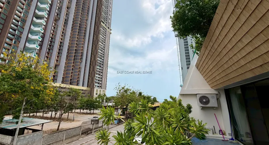 For rent 2 bedrooms condo in Jomtien, Pattaya