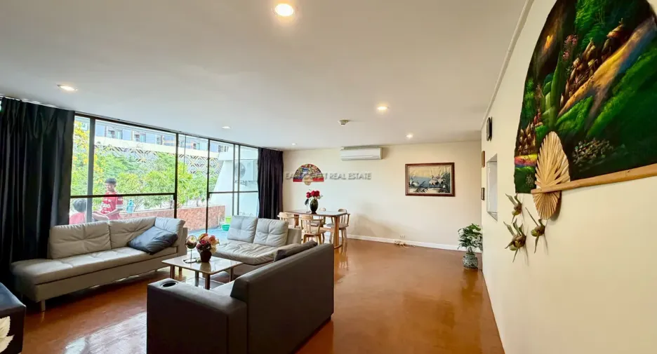 For rent 2 bedrooms condo in Jomtien, Pattaya