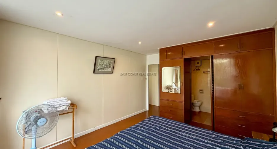 For rent 2 bedrooms condo in Jomtien, Pattaya