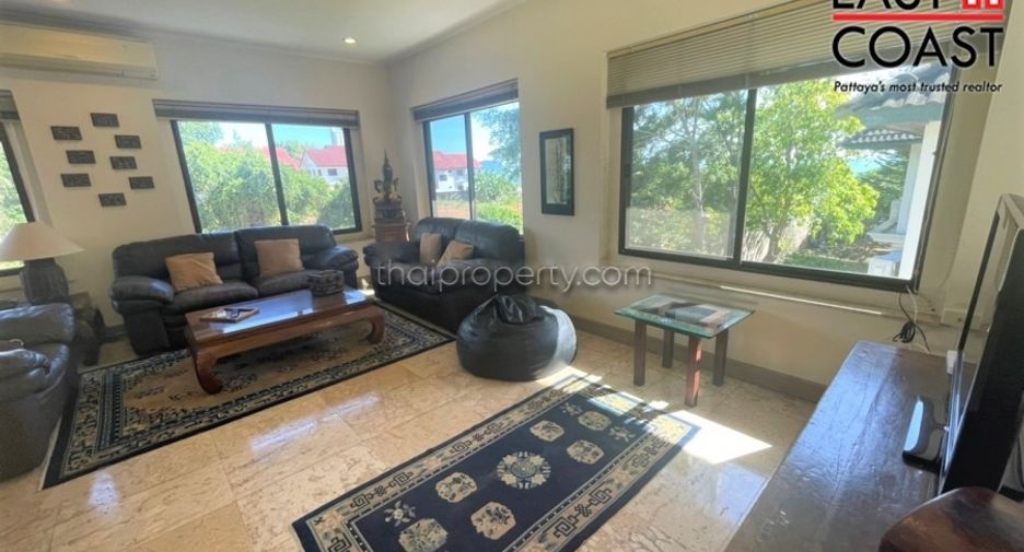 For rent 2 bedrooms condo in Sattahip, Chonburi
