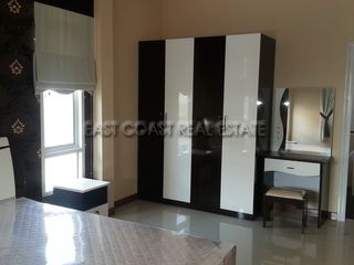 À louer 3 chambres maison à Bang Lamung, Chonburi
