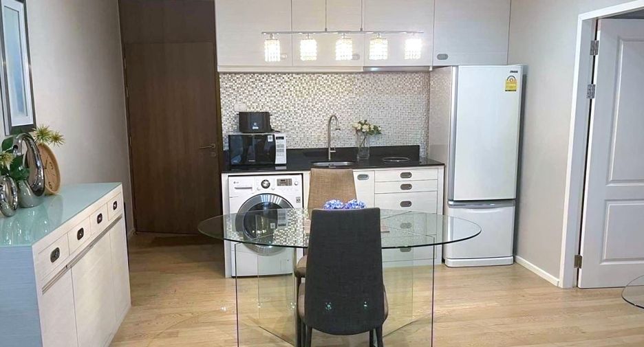 For rent 1 bed condo in Khlong Toei, Bangkok