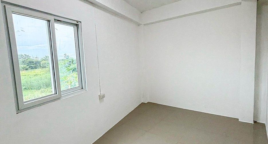 Local comercial en venta de 7 habitaciones en Mueang Nakhon Pathom, Nakhon Pathom