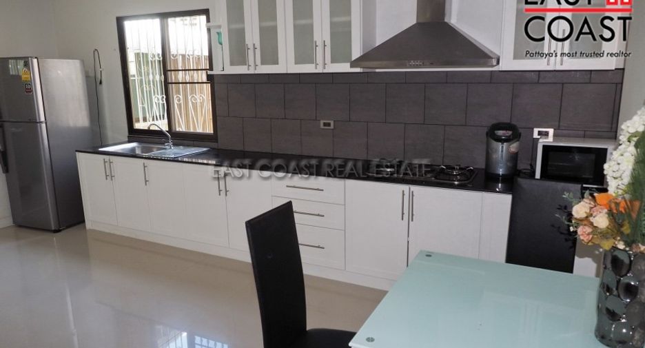 For rent 3 bedrooms house in East Pattaya, Pattaya