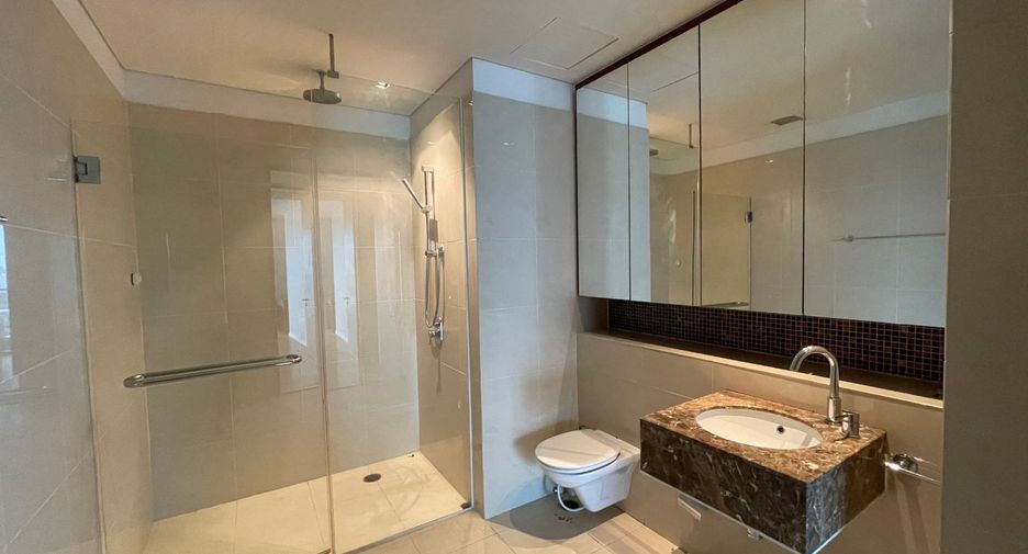 Wohnung zur Miete mit 3 Zimmer in Khlong Toei, Bangkok