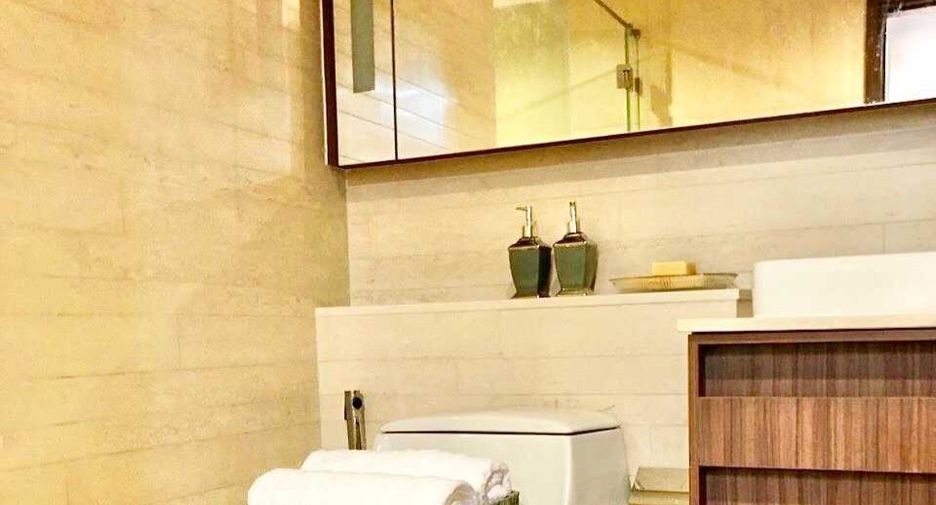 For rent そして for sale 2 ベッドルーム condo in Sathon, Bangkok