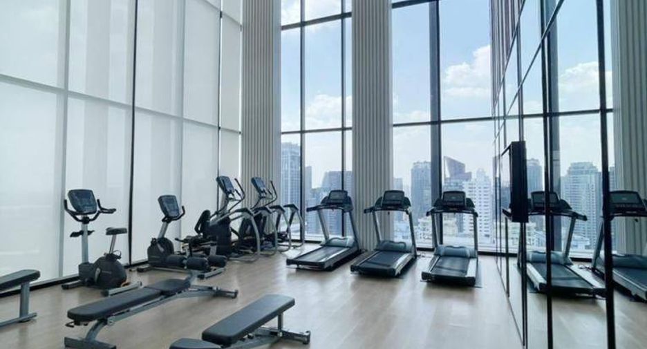 For rent 2 bedrooms condo in Watthana, Bangkok