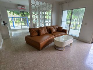 Casa en alquiler de 4 habitaciones en Saphan Sung, Bangkok