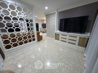 Casa en alquiler de 4 habitaciones en Saphan Sung, Bangkok