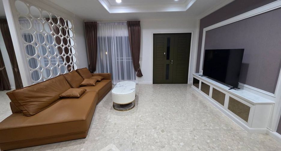 Casa en alquiler de 4 habitaciones en Saphan Sung, Bangkok
