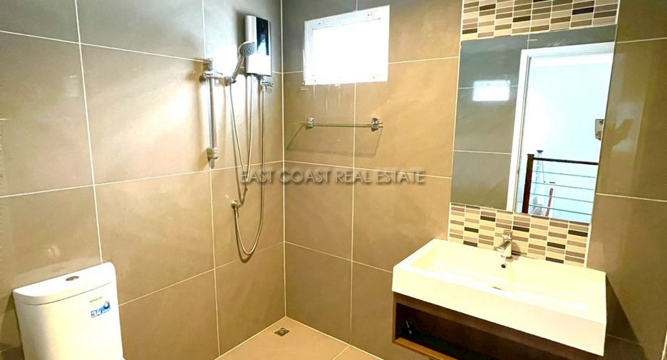 For rent 3 bedrooms house in East Pattaya, Pattaya