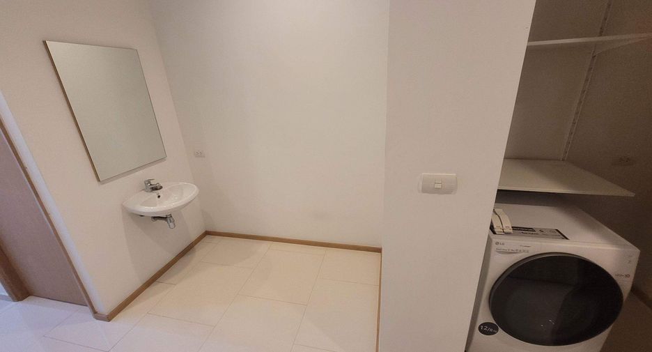 Condo en alquiler de 3 habitaciones en Khlong Toei, Bangkok