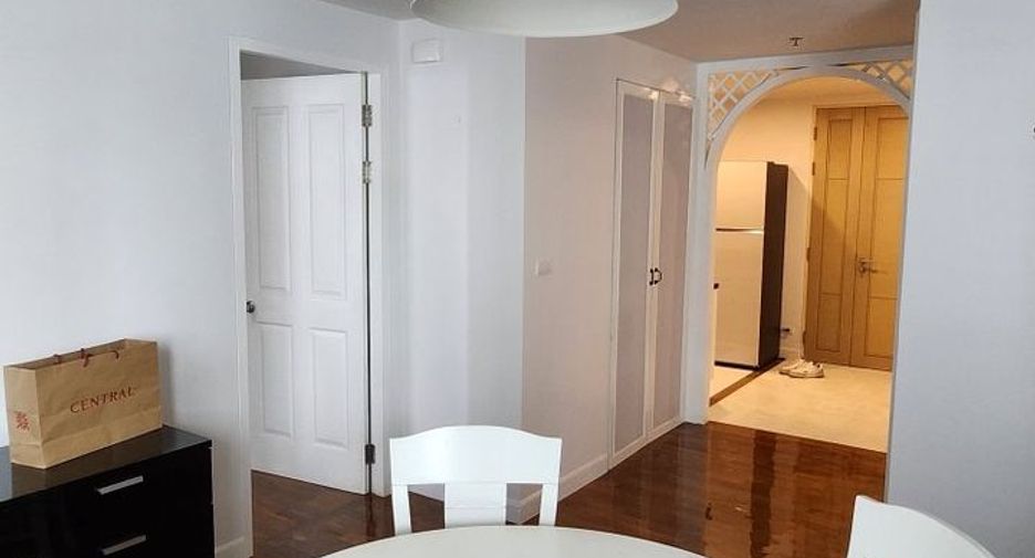 For rent 2 bedrooms condo in Watthana, Bangkok