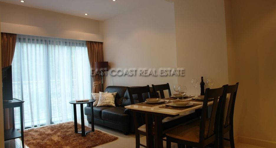 For rent 2 bedrooms condo in Pratumnak, Pattaya