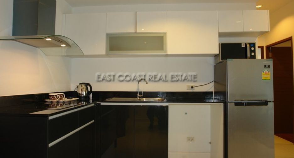 For rent 2 bedrooms condo in Pratumnak, Pattaya
