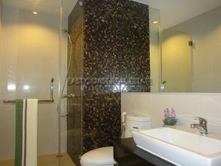 For rent 2 bedrooms condo in Bang Lamung, Chonburi
