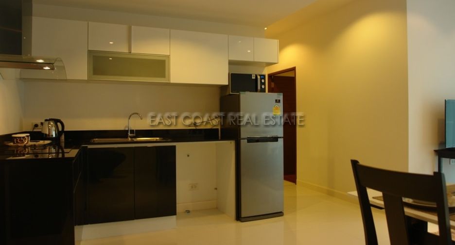 For rent 2 bedrooms condo in Pratumnak, Pattaya